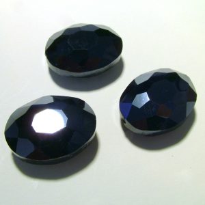 Faceted Oval Black 23x18mm
