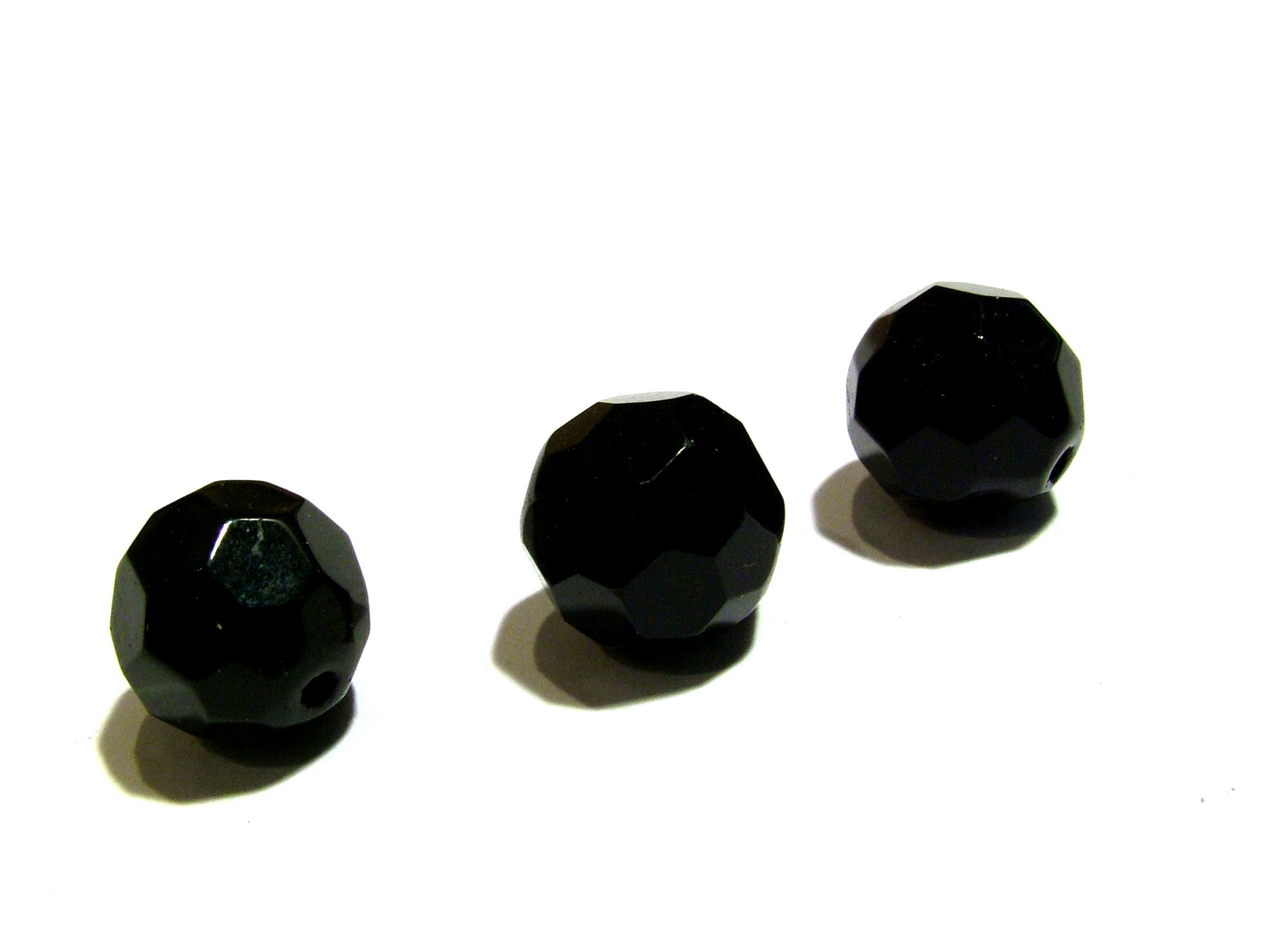 10mm Black Round Facet