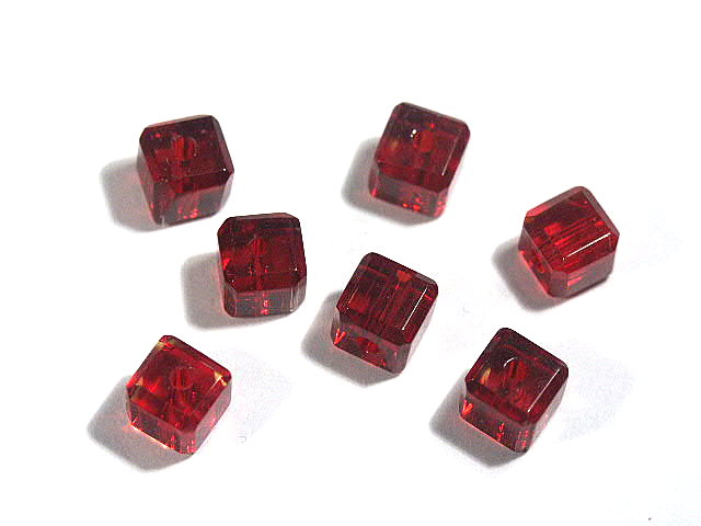 Dark Red Faceted Cube 6x6mm
