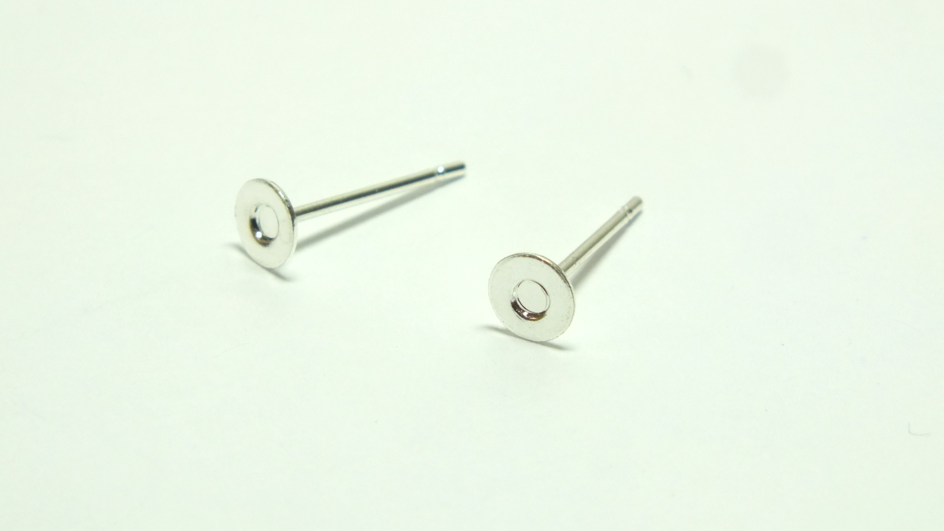 5 x Pairs Silver Coloured Earring Studs with 4mm Flat Pad